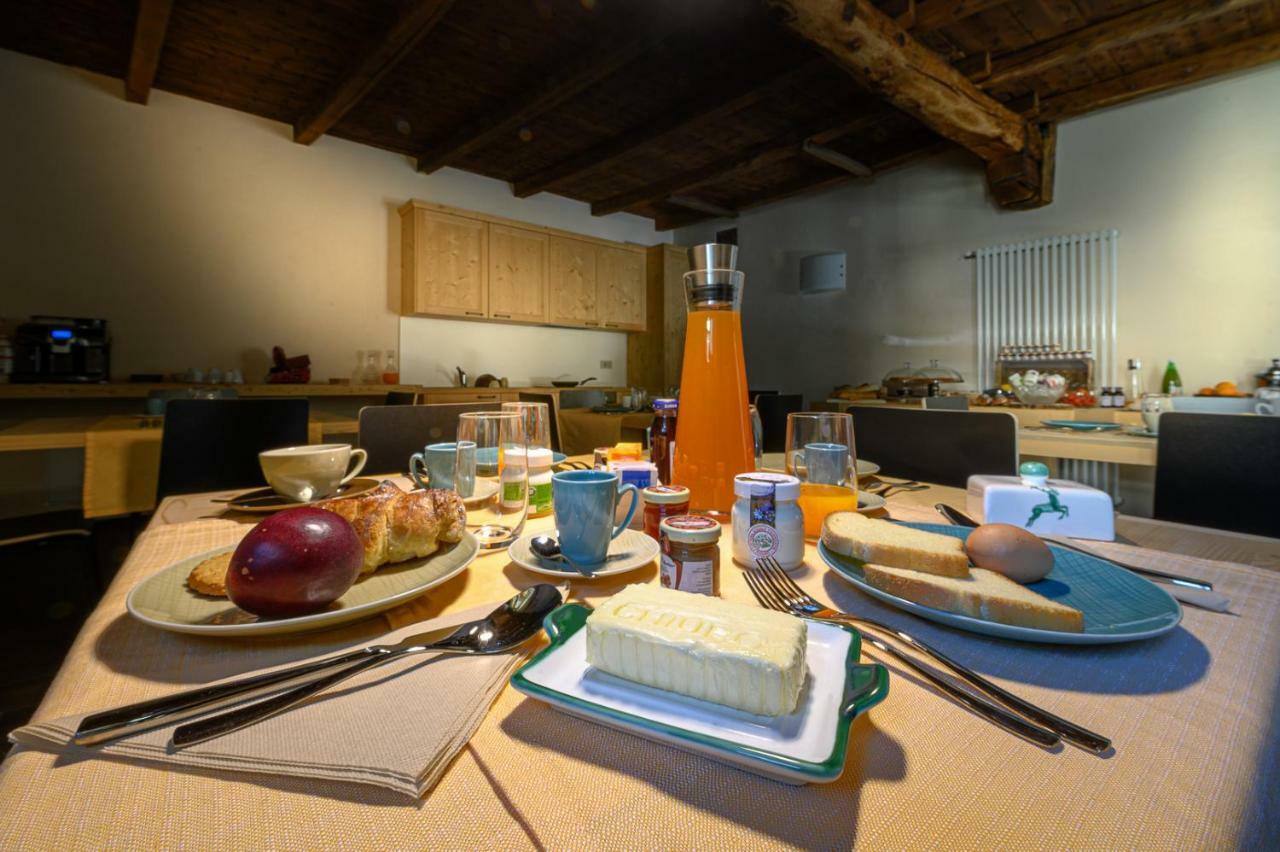 B&B Antica Residenza Centro Storico 티라노 외부 사진